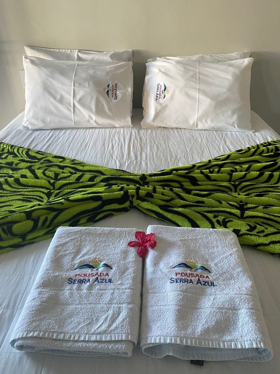 Double Room | 1 bedroom, minibar, blackout drapes, WiFi (free)