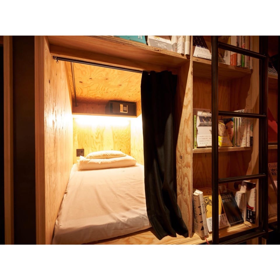 Down comforters, minibar, in-room safe, blackout drapes