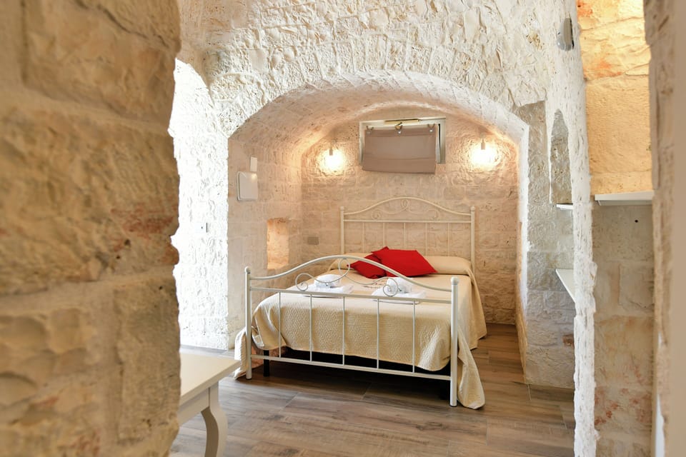 Triple Room | Free WiFi, bed sheets
