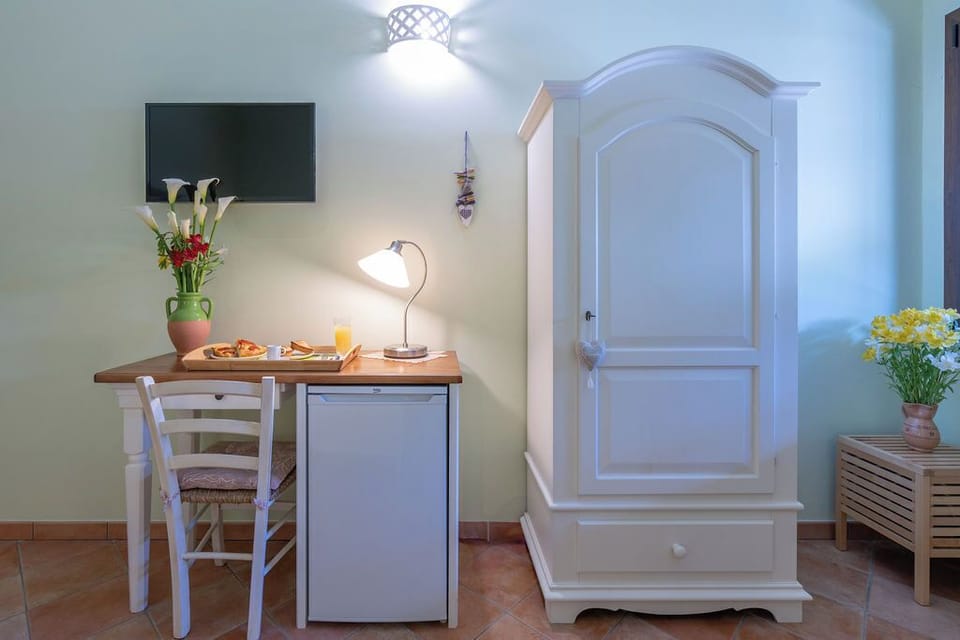 Traditional Double Room | In-room safe, desk, soundproofing, cribs/infant beds