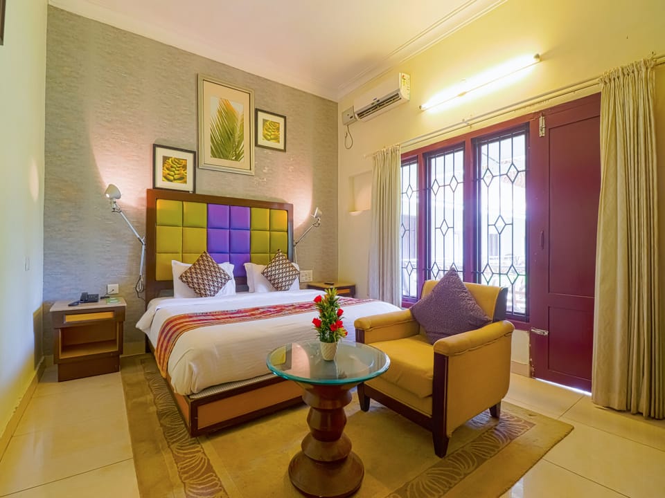 Superior Double Room, 1 Double Bed, City View | In-room safe, bed sheets