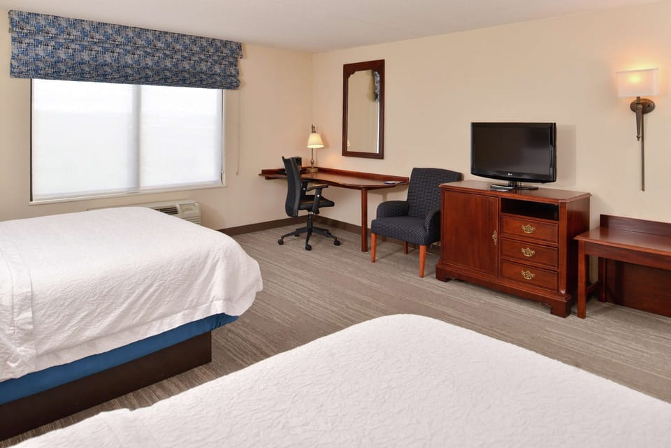 In-room safe, desk, laptop workspace, blackout drapes