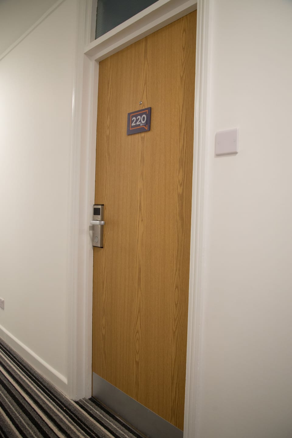 Double Room, 1 Double Bed | Desk, iron/ironing board, cribs/infant beds, rollaway beds