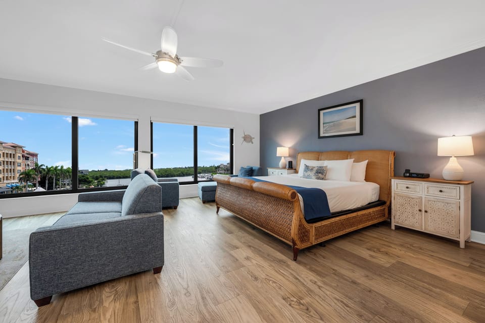 Bay View Penthouse Suite | Pillowtop beds, in-room safe, desk, iron/ironing board