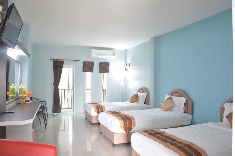 Standard Triple Room | WiFi (free)