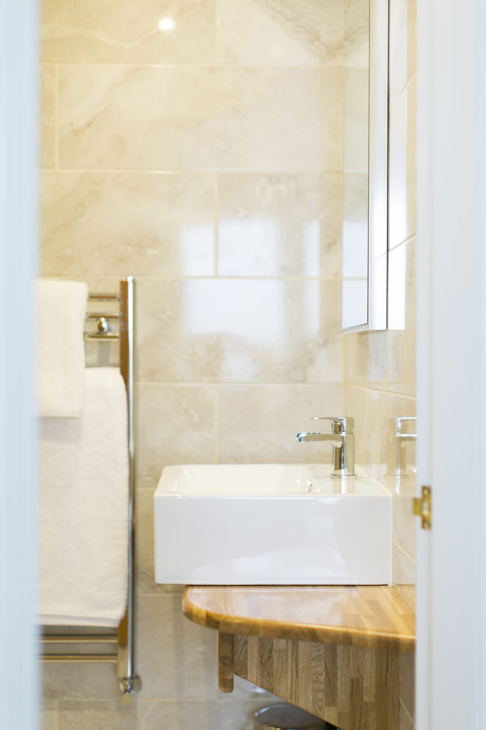 Classic Double or Twin Room | Bathroom