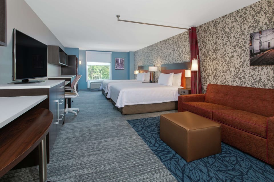 Studio, 2 Queen Beds, Non Smoking | In-room safe, iron/ironing board, WiFi (free), bed sheets