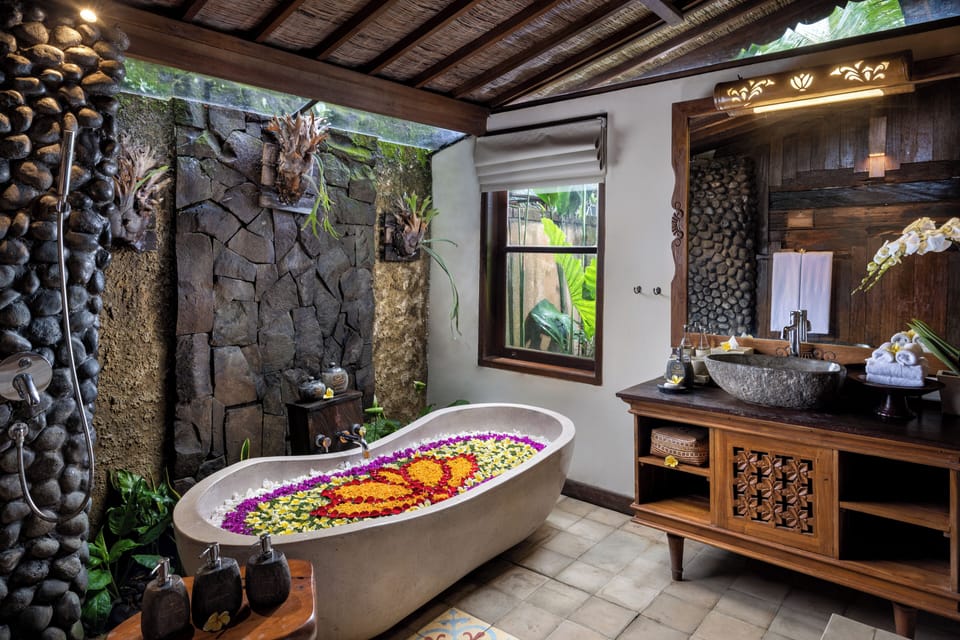 Wooden Pool Villa  | Bathroom shower