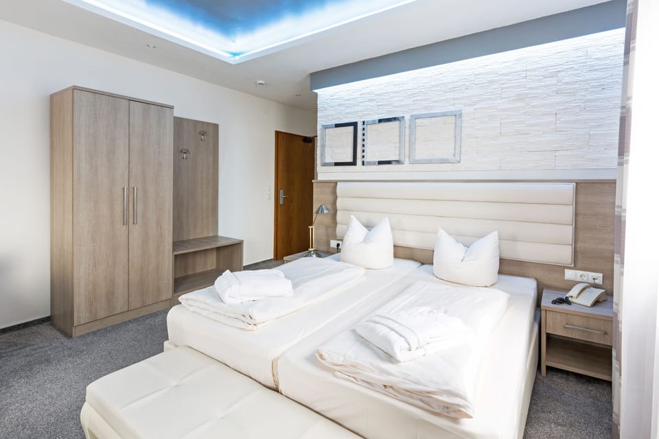 Superior Triple Room | Premium bedding, in-room safe, desk, soundproofing