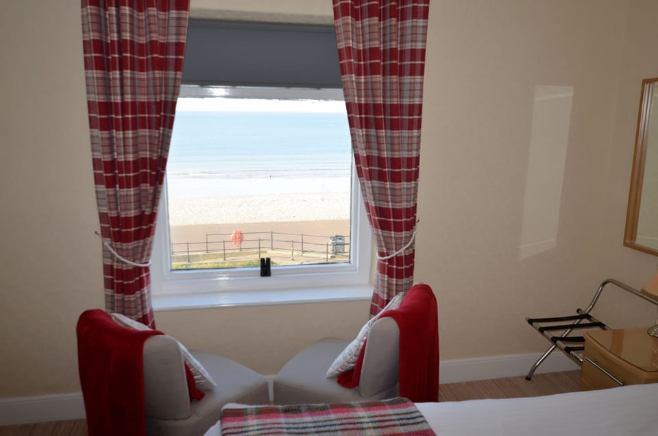 Double Room, Ensuite, Sea View (2nd floor)