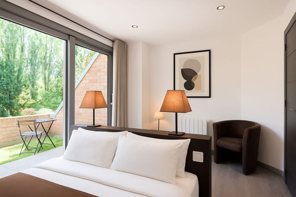 Superior Double Room, Poolside | Desk, free WiFi, bed sheets