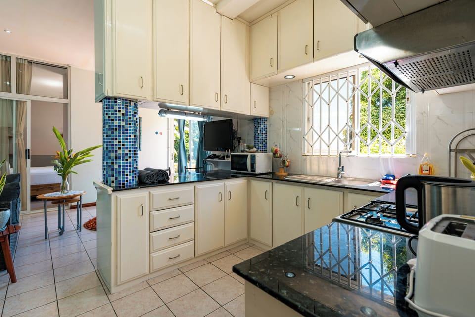 Apartment, 1 Bedroom | Private kitchen