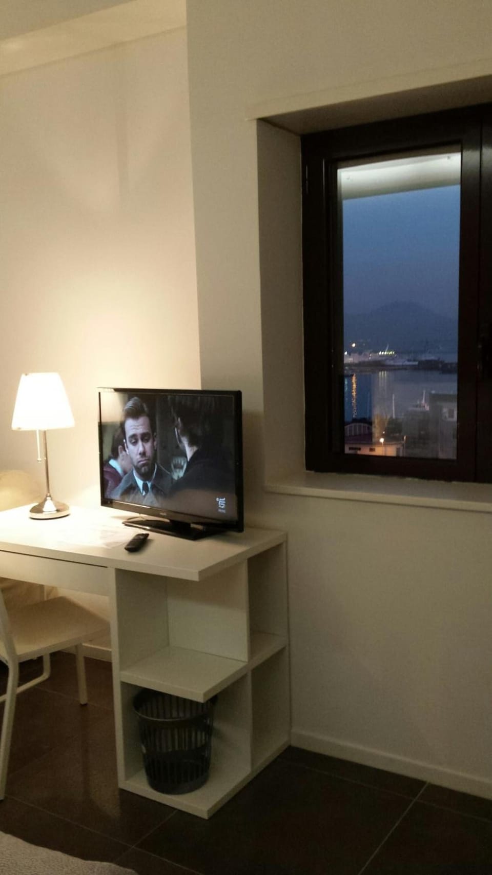 Premium bedding, minibar, desk, soundproofing