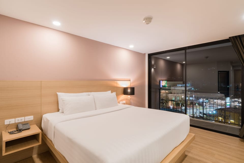 In-room safe, desk, blackout drapes, soundproofing