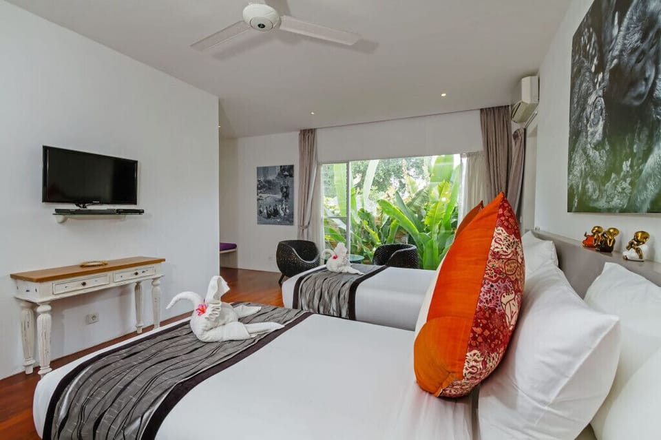 5-Bedroom Villa with Pool View | 1 bedroom, in-room safe, desk, blackout drapes