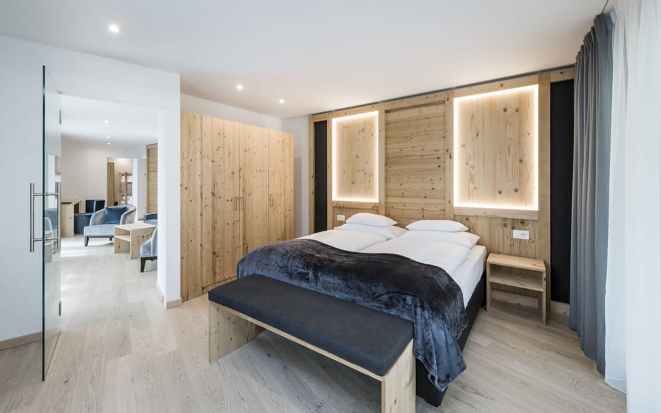 Family Suite | Premium bedding, in-room safe, desk, soundproofing