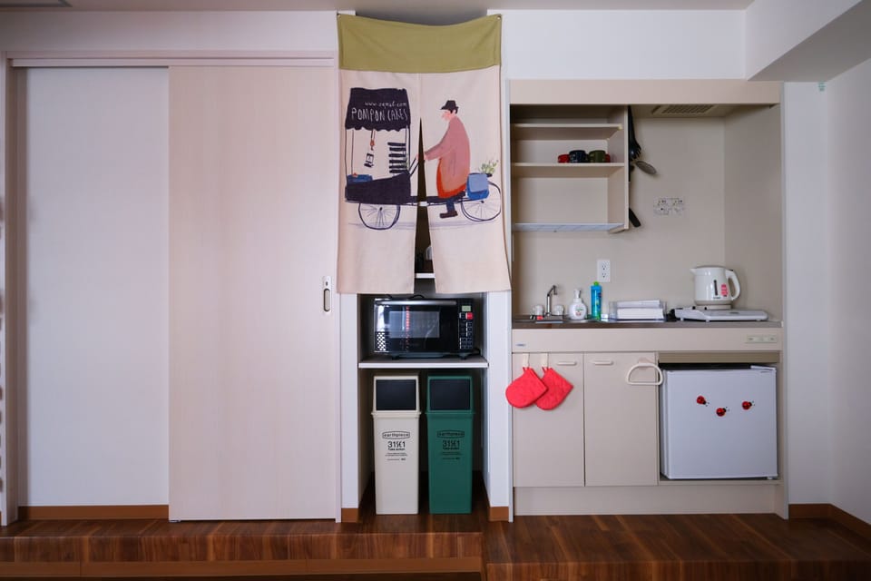 Family Room | Private kitchenette | Fridge, microwave, coffee/tea maker, rice cooker
