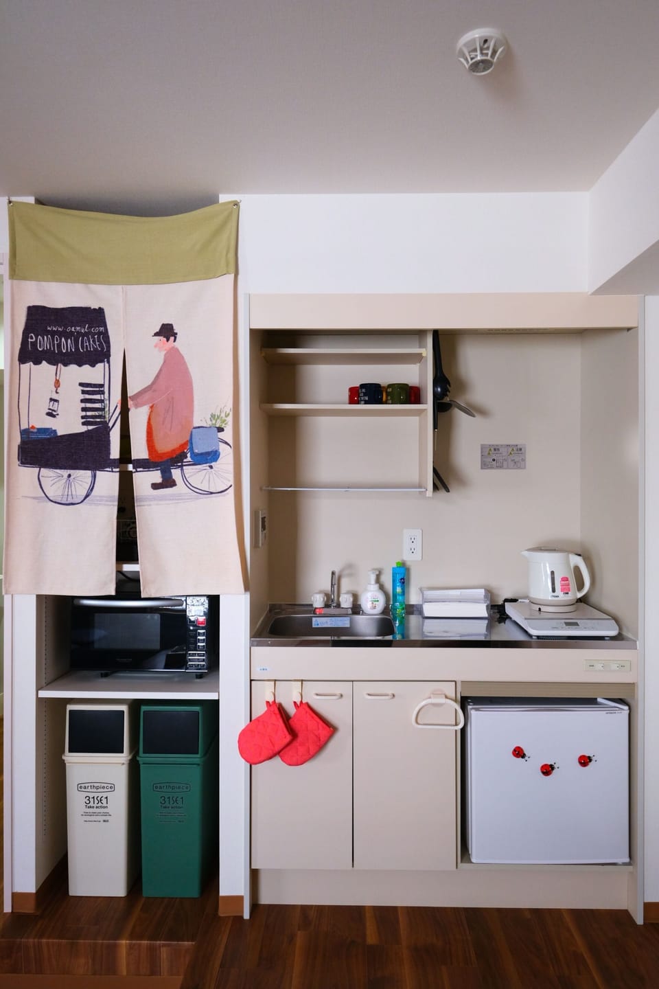 Family Room | Private kitchenette | Fridge, microwave, coffee/tea maker, rice cooker