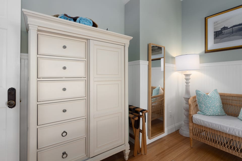 Deluxe Double Room, 1 Queen Bed, Garden View | Premium bedding, desk, iron/ironing board, free WiFi