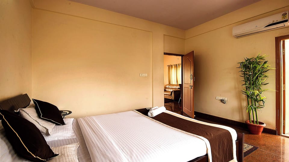 Apartment, 1 Bedroom, Kitchen | 1 bedroom, premium bedding, in-room safe, desk