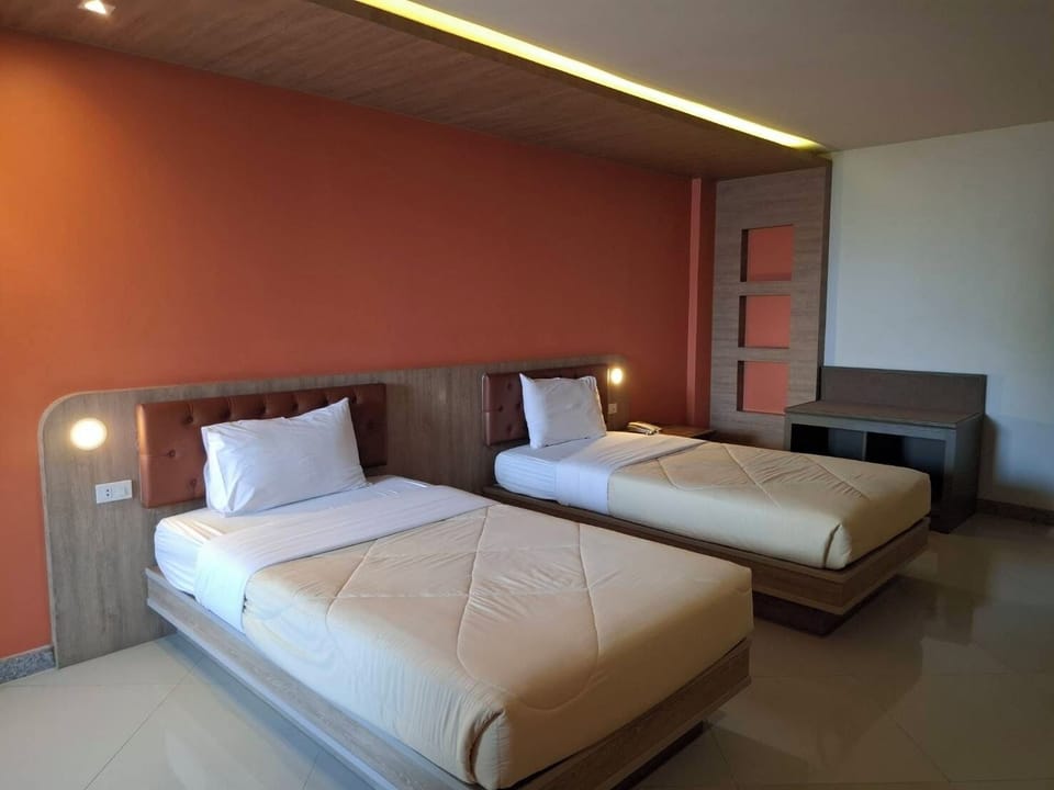 Laptop workspace, blackout drapes, free WiFi, bed sheets