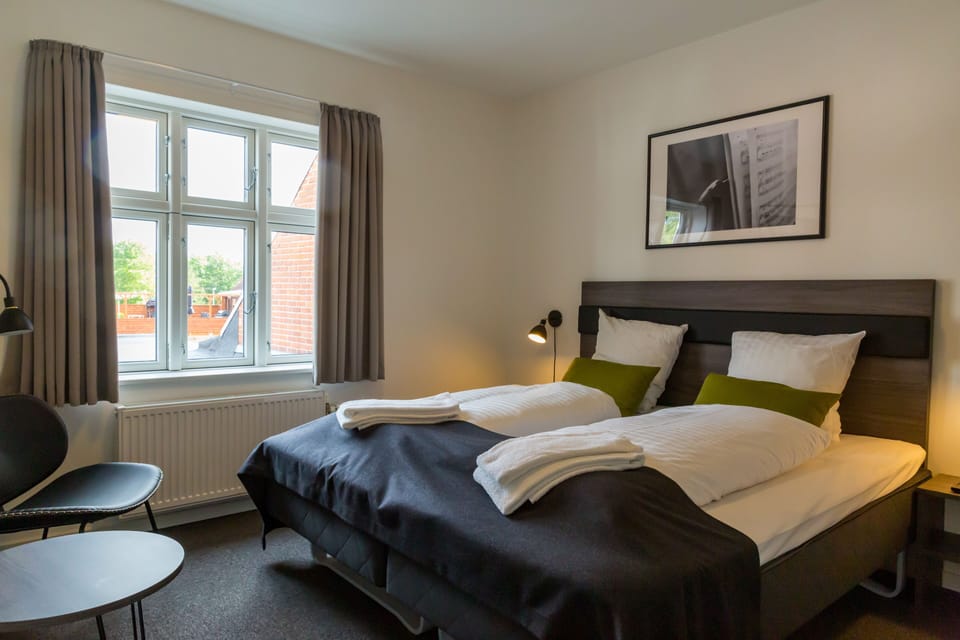 Design Double Room, 1 Double Bed | Free WiFi, bed sheets