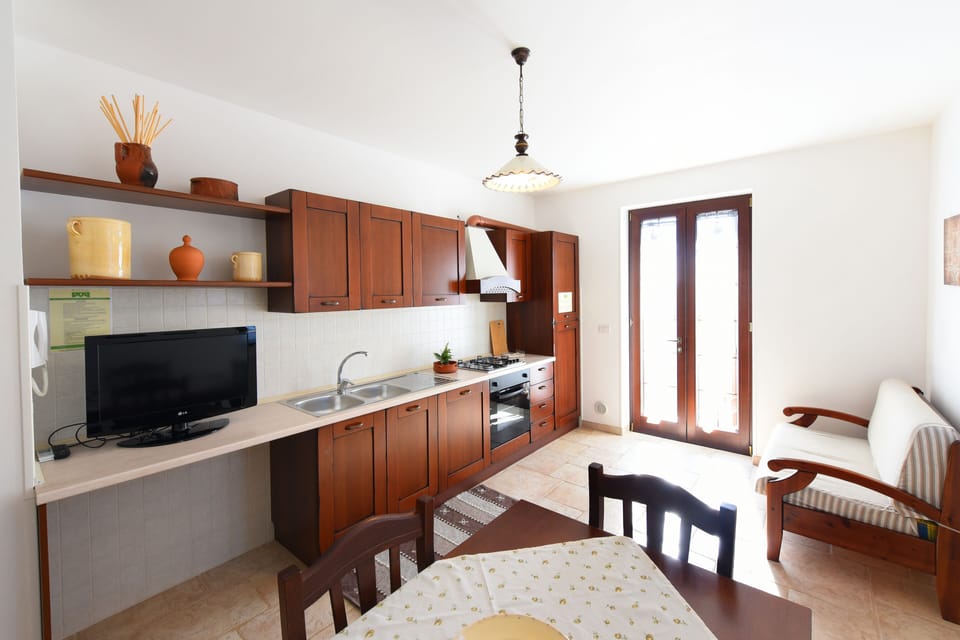 Apartment, Balcony | Private kitchen