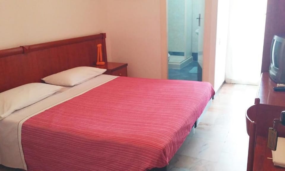 In-room safe, desk, free WiFi, bed sheets