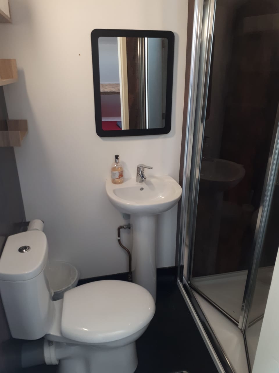 Family Room (2 Adults + 4 Children) | Soundproofing, free WiFi, bed sheets