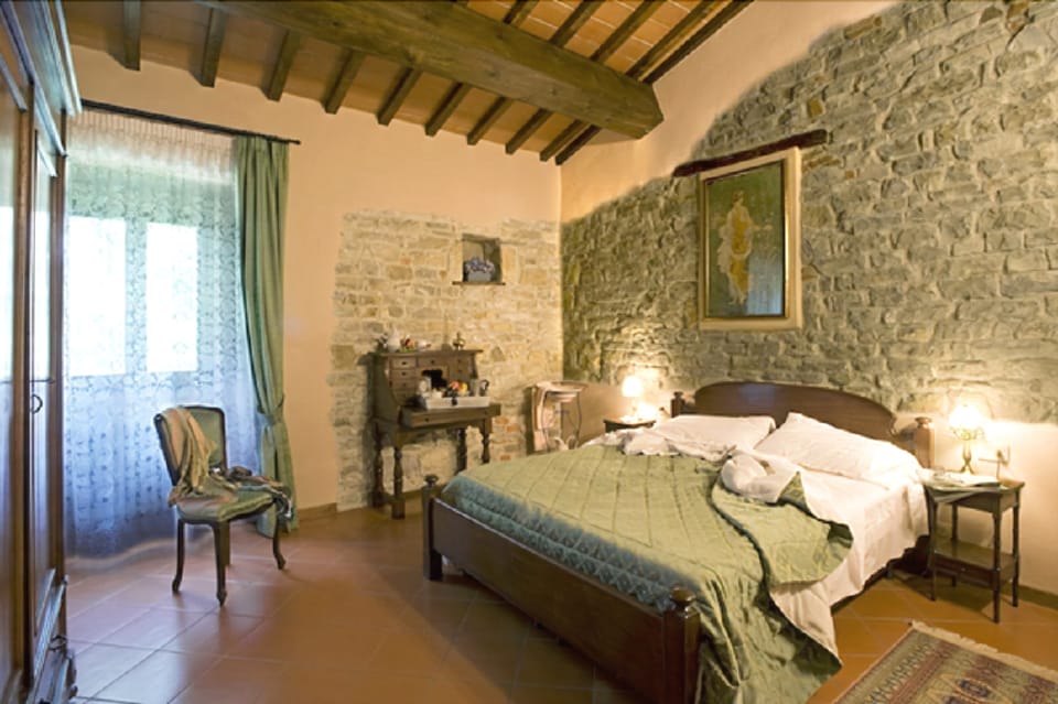 Traditional Apartment, 2 Bedrooms, Kitchen, Tower | In-room safe, free WiFi, bed sheets