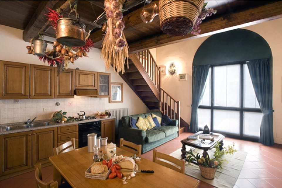 Family Apartment, 2 Bedrooms, Terrace, Ground Floor | Living area