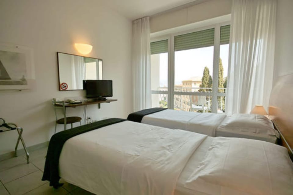 Standard Double Room, Balcony, Sea View (frontal) | Down comforters, memory foam beds, in-room safe, desk