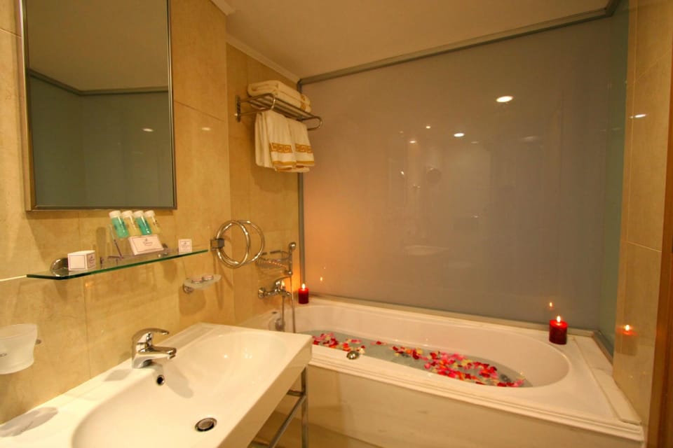 Free toiletries, hair dryer, towels