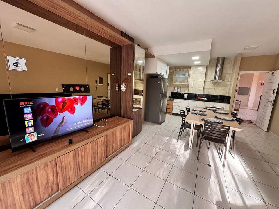 Family Apartment | Private kitchen | Fridge, microwave, blender, cookware/dishes/utensils
