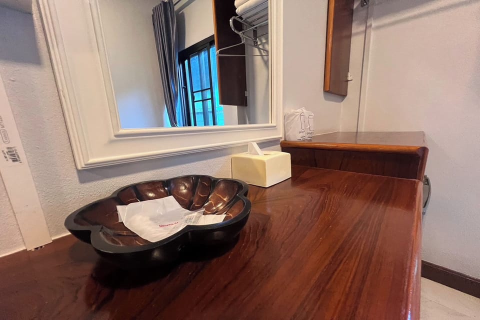 Standard Room | Iron/ironing board (on request), rollaway beds (surcharge), WiFi (free)