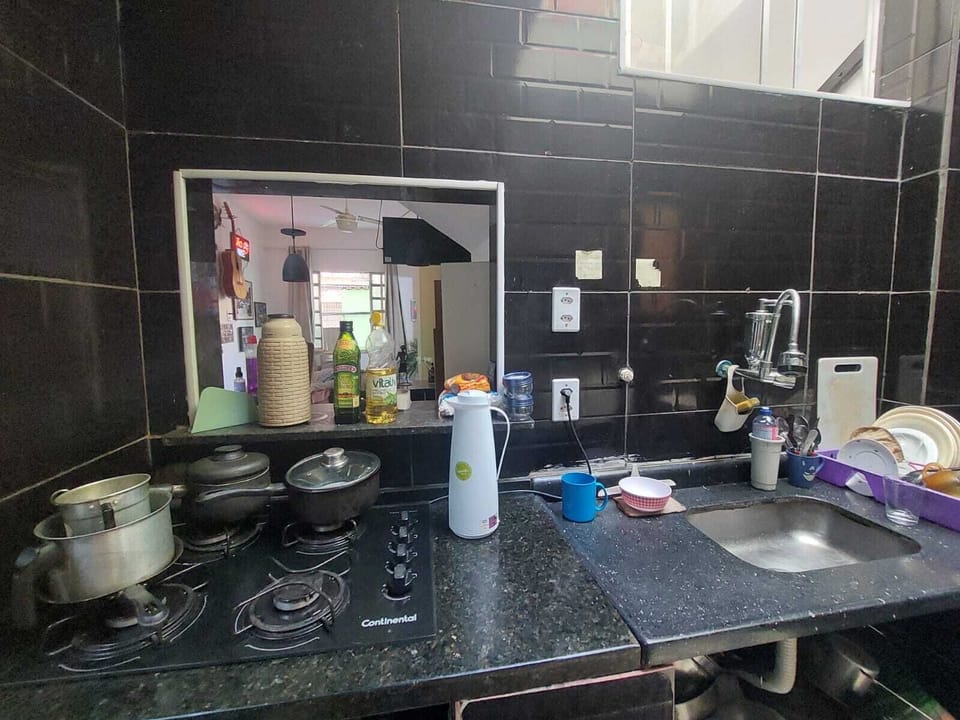 Shared fridge, oven, coffee/tea maker, electric kettle