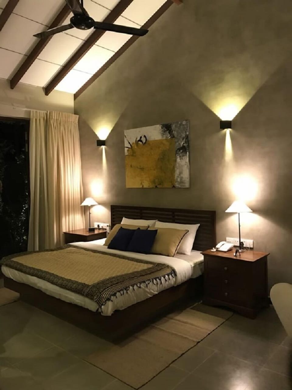 Superior Double Room, Garden View, Garden Area | 1 bedroom, in-room safe, desk, iron/ironing board
