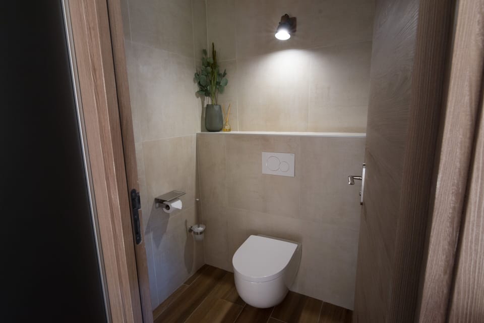 Chambres D'hôtes Mas D'eymard Bed and Breakfast in Arles