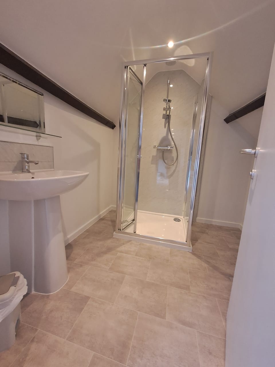 Family Quadruple Room | Bathroom | Free toiletries, hair dryer, towels