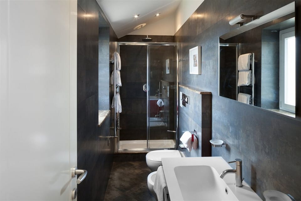 Bathroom shower