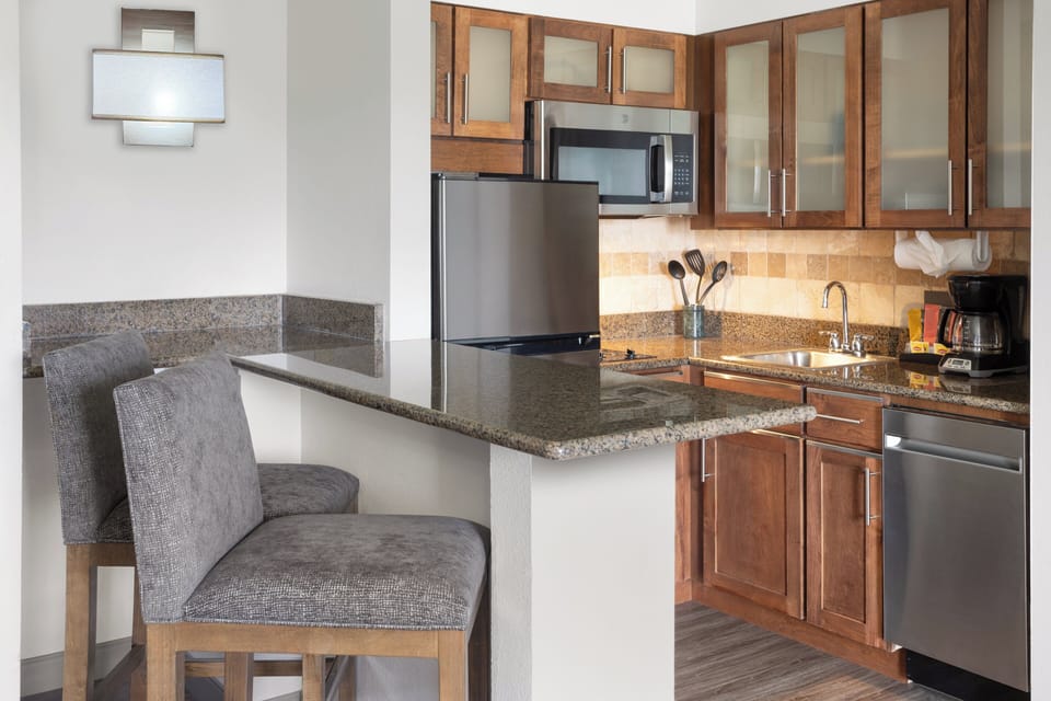 In-room safe, desk, iron/ironing board, free WiFi