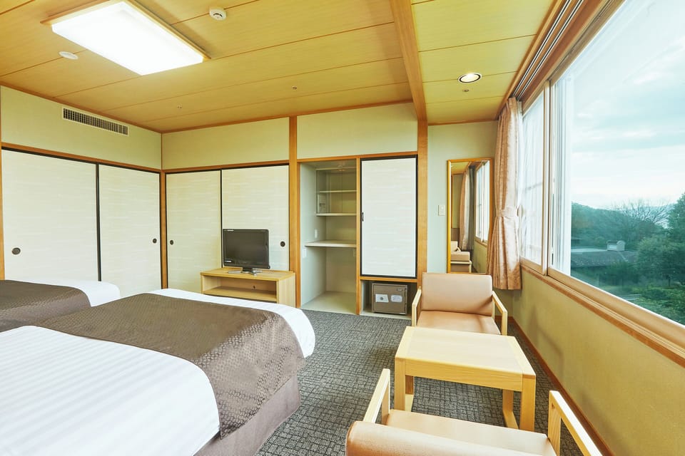 Superior Twin Room, Non Smoking | In-room safe, WiFi (free), bed sheets