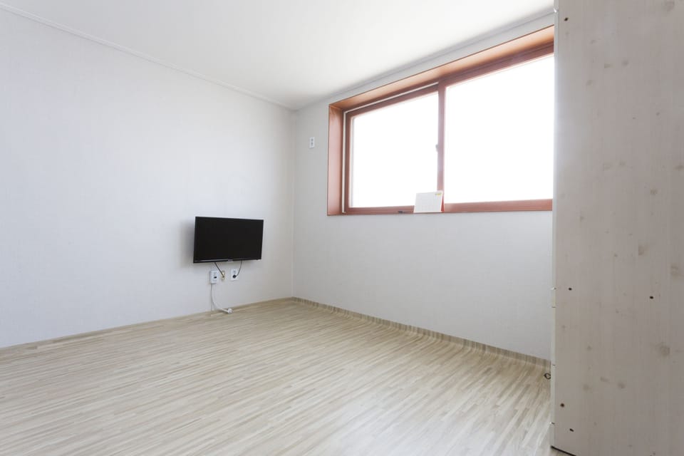 Basic Condo, 1 Bedroom | Premium bedding, free WiFi