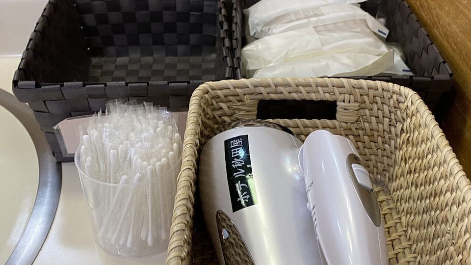 Bathroom amenities