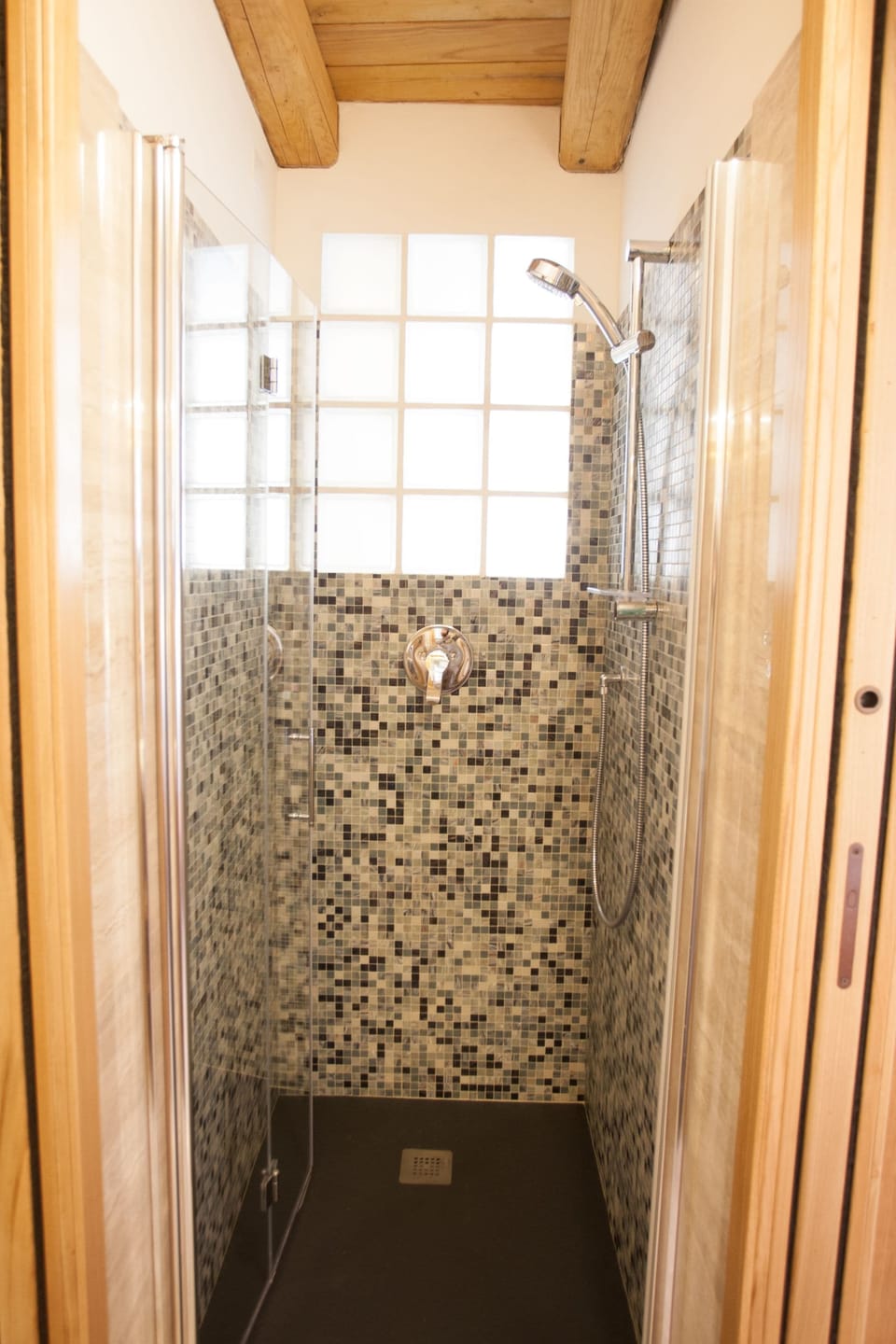 Superior Double Room, 1 Queen Bed, Terrace, Sea View | Bathroom | Shower, free toiletries, hair dryer, bidet