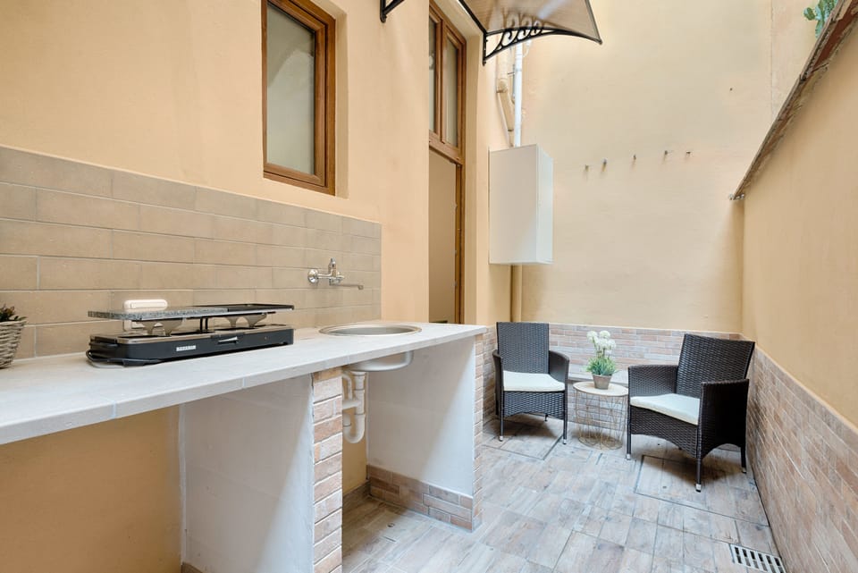 Comfort Condo, 2 Bedrooms | Terrace/patio