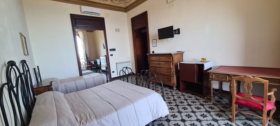 Triple Room, Sea View Private External Bathroom | 1 bedroom, Frette Italian sheets, premium bedding, down comforters
