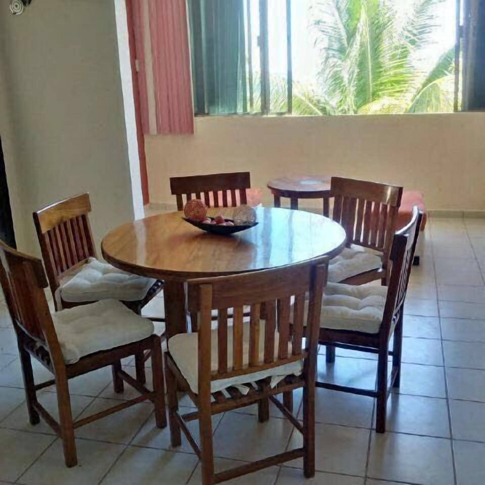 Family Townhome, Multiple Beds, Ocean View | In-room dining