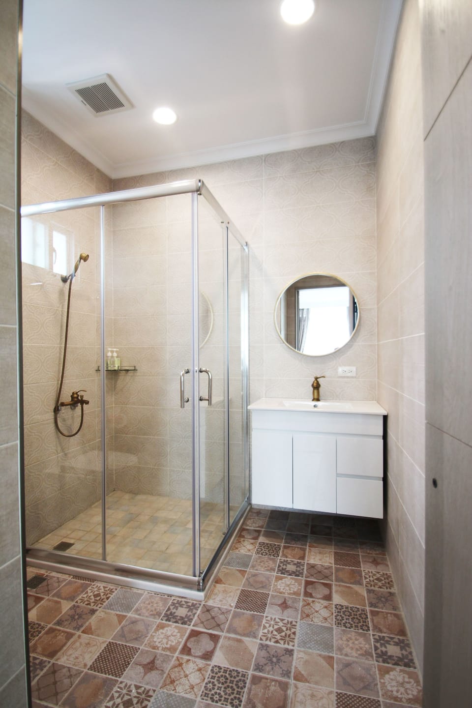 Deluxe Double Room, 1 King Bed, Balcony | Premium bedding, free WiFi, bed sheets