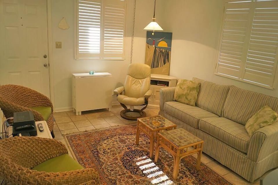 Condo, 2 Bedrooms | Living area | TV